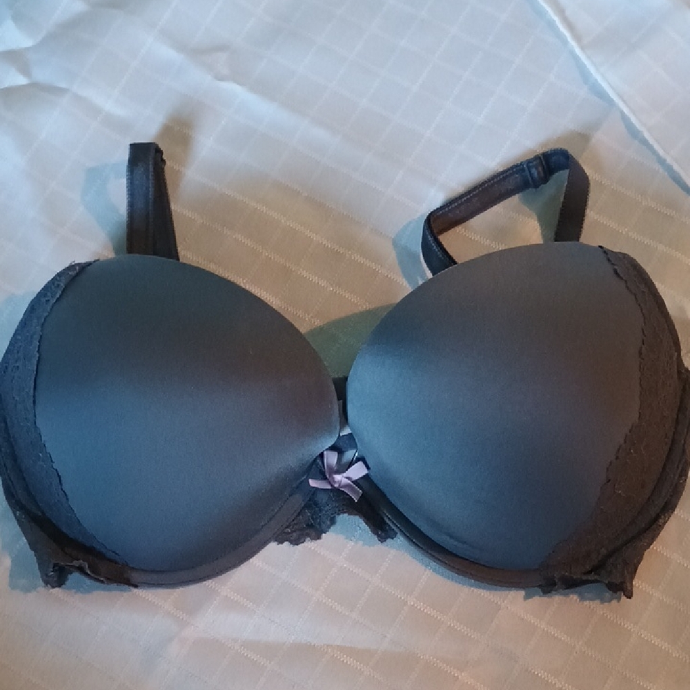 Victoria's Secret Dream Angels Dark Gray Push-up Bra